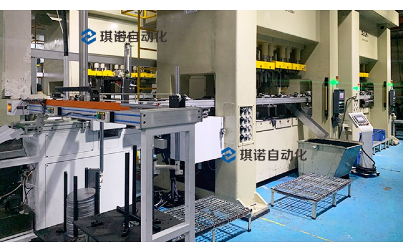 沖床機械手在工業(yè)生產(chǎn)中的應(yīng)用